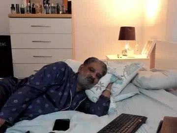 topalphaboss from Chaturbate