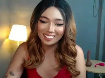 trexie_fucks15 from Chaturbate