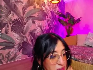 valery_blush from Chaturbate