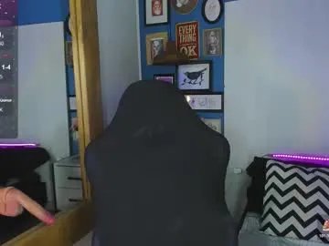 vladhellsing4 from Chaturbate