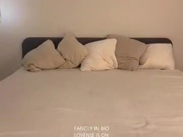 wanettabal from Chaturbate