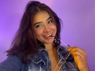 AliiceWonderland from Streamate