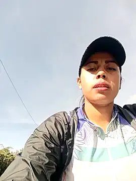 _andrea30 from StripChat