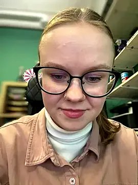 _CherryBloom_ from StripChat