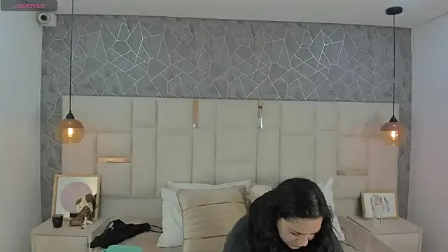 _im_alaya from StripChat