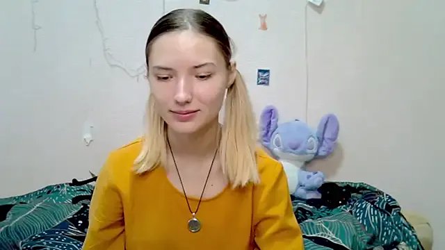 _kikiclark__ from StripChat