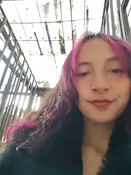 _Laary_Lily