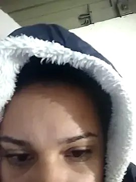 _Miaaleon from StripChat