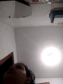 _Miaaleon from StripChat