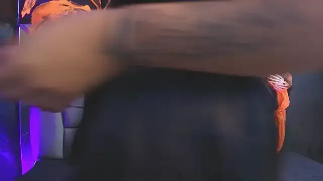 _MiaBrown_ from StripChat