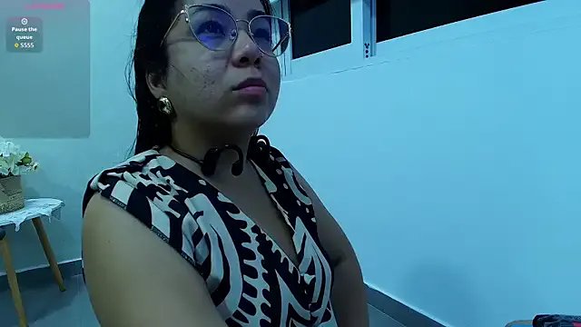 _Victoria_Collins from StripChat