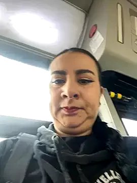 Abril_Luv from StripChat