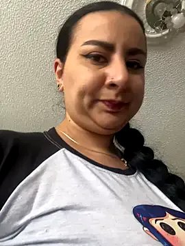 Abril_Luv from StripChat