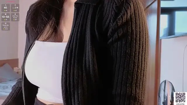 adeliantmu from StripChat