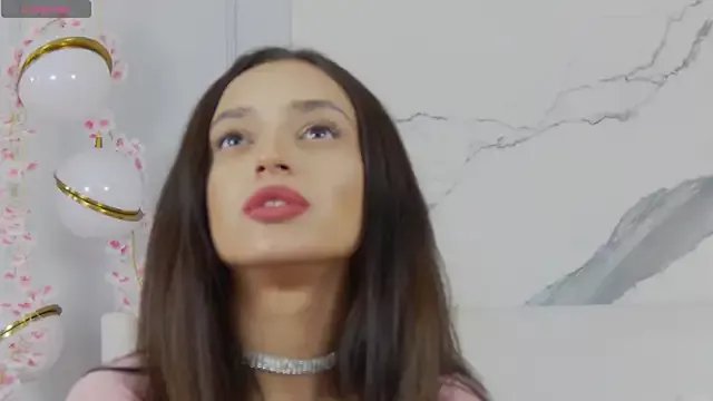 AdoraCortes from StripChat