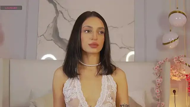 AdoraCortes from StripChat