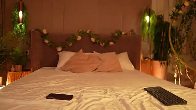 AdoraCortes from StripChat