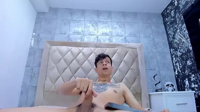 AgarEvans from StripChat