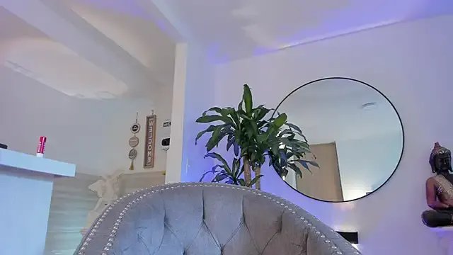  Aishapeyton_ chat room