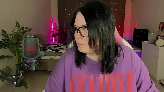 Akemi_BBW from StripChat