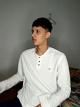 Alayn_sexy_ayes