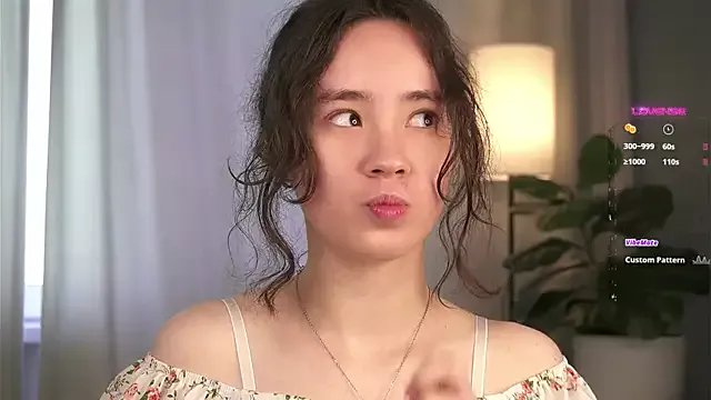 AlbertaClack from StripChat