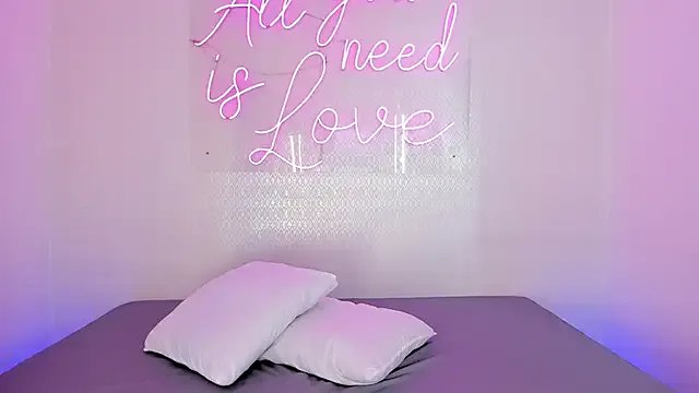 aleksandramiller_ from StripChat