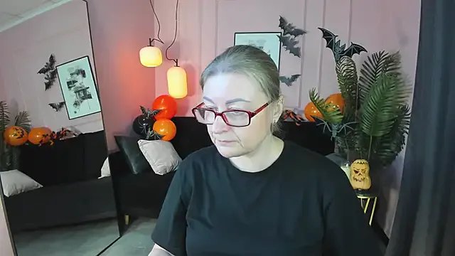  AlexandraKind chat room