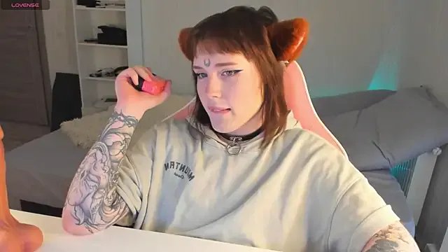 Alice_moonshard from StripChat