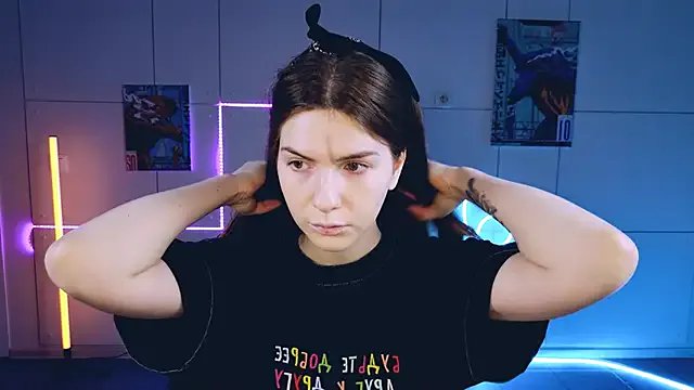 AliceCUNTach from StripChat