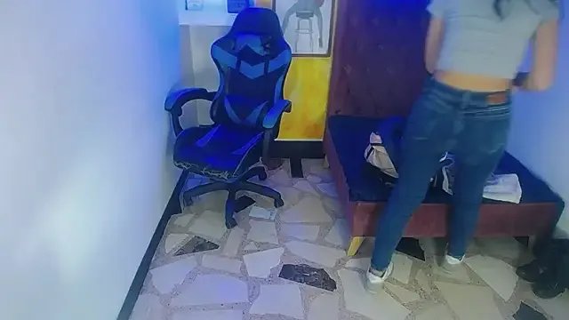 alison_moon7 from StripChat