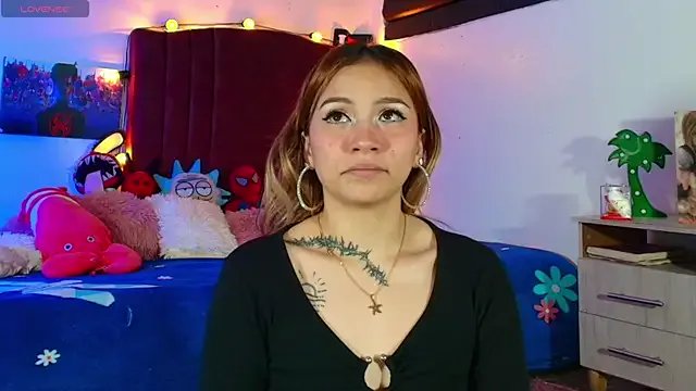 alisson_zafiro_ from StripChat