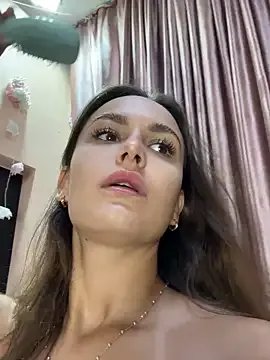 AllaTousNew from StripChat