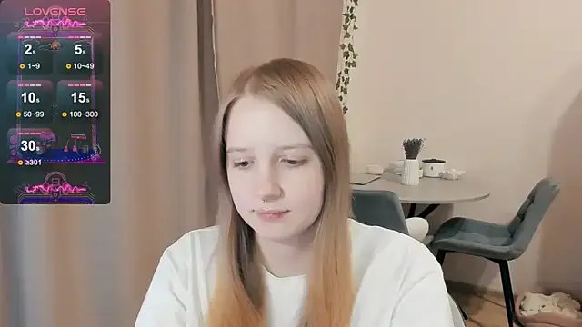 Alyaley from StripChat