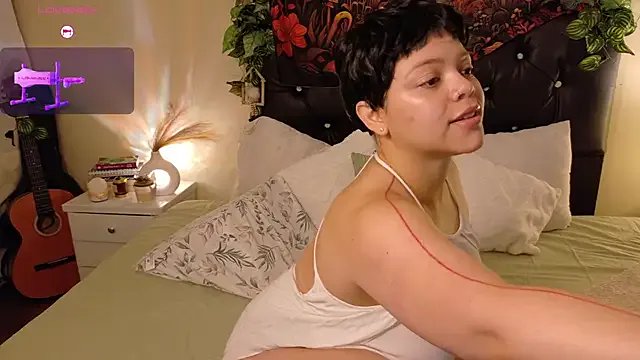 Amanda_sweet from StripChat