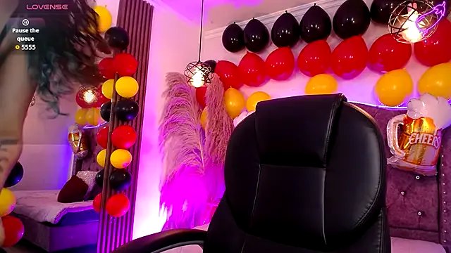 Amara_Davis from StripChat