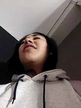 AmberGold- from StripChat