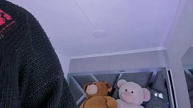 AmberiniHoffman from StripChat