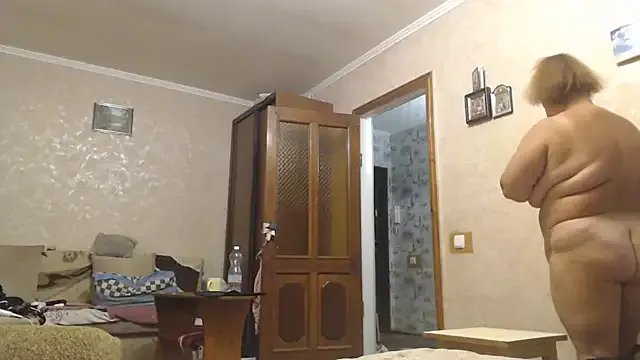 Amy_August from StripChat