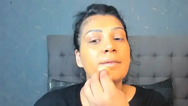 AmyCubes from StripChat