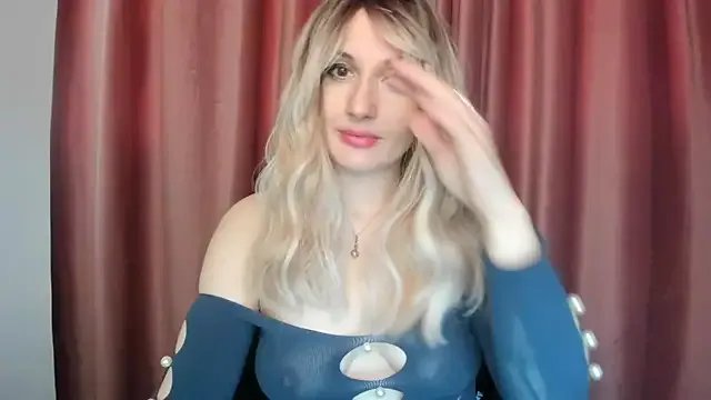 AnaysTop from StripChat