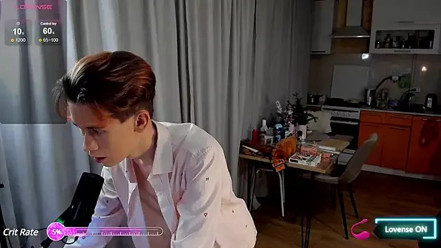 AndrewwCarter2 from StripChat