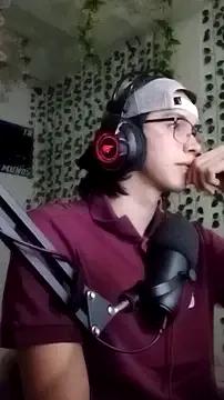 Andy_gray from StripChat is Freechat