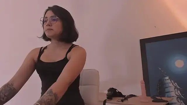 AnnaraLein from StripChat