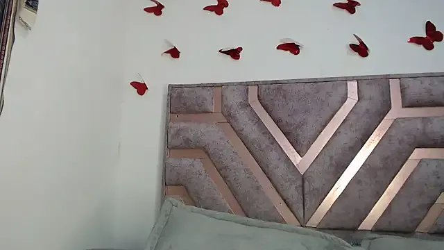 Anny-Fox from StripChat