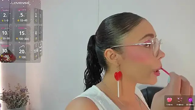 antonelllepiercee from StripChat