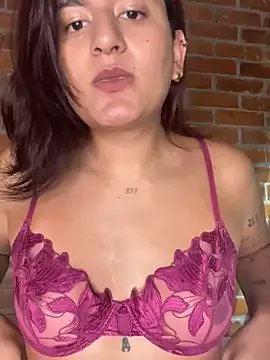 ari_artis from StripChat