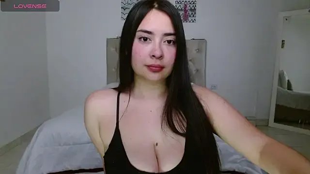 Ashley33_ from StripChat