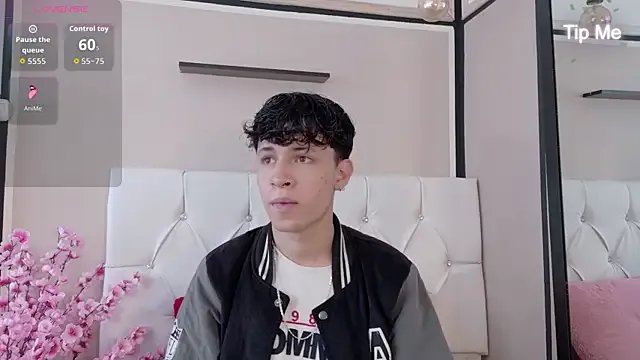 Axel__Evans from StripChat