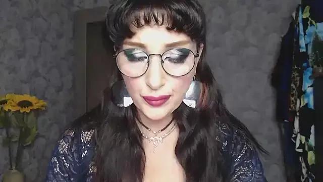 Aziza1 from StripChat is Freechat